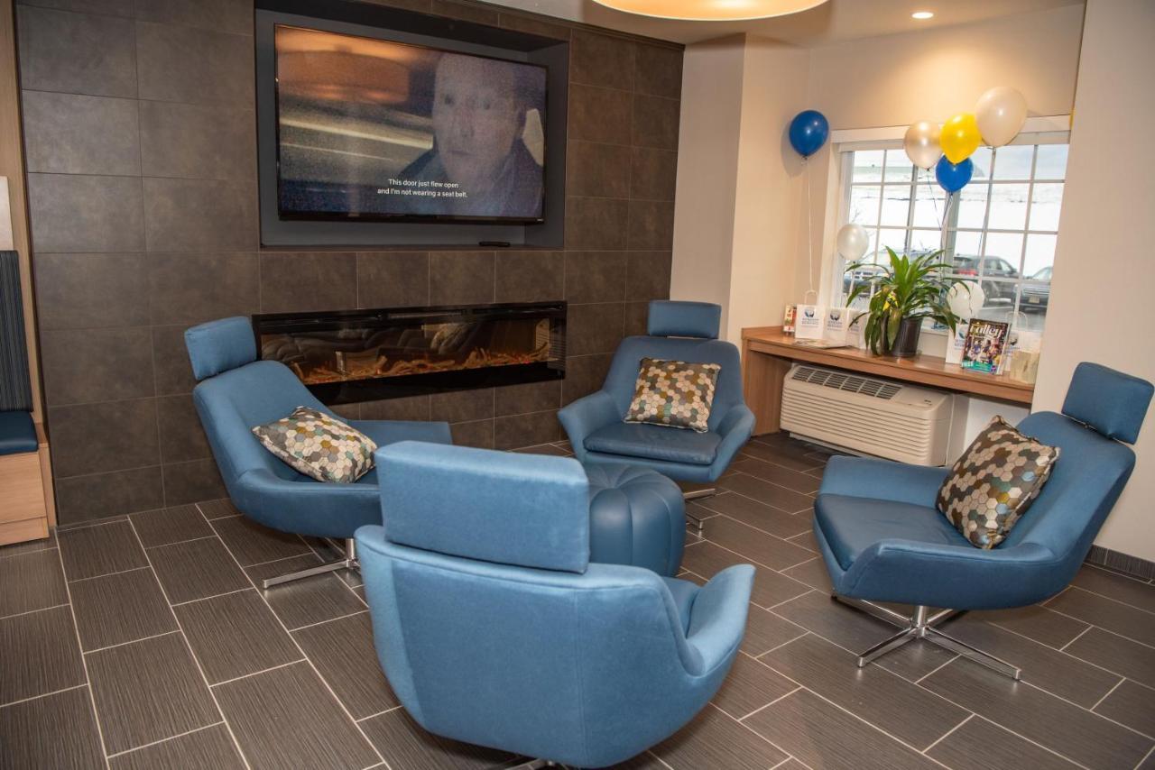 Microtel Inn & Suites By Wyndham Carlisle Bagian luar foto