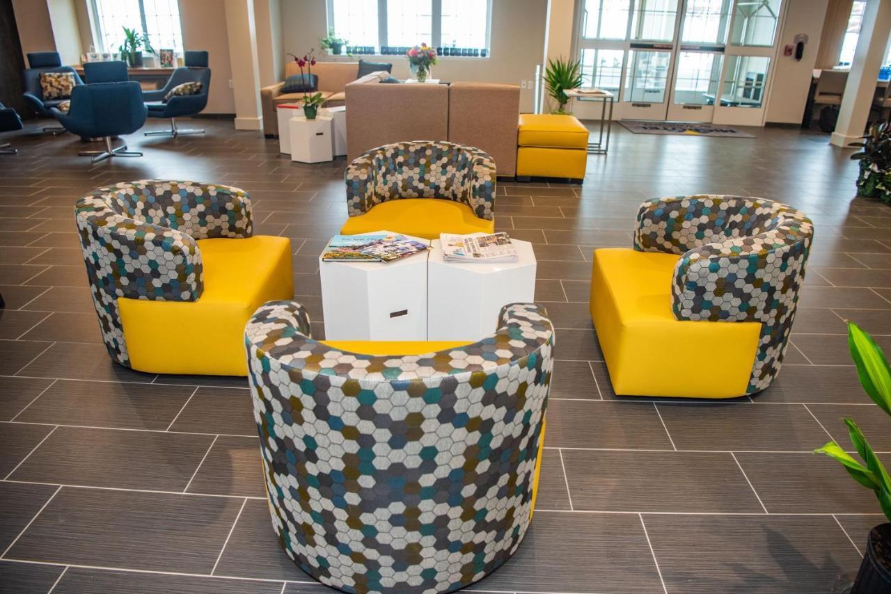 Microtel Inn & Suites By Wyndham Carlisle Bagian luar foto