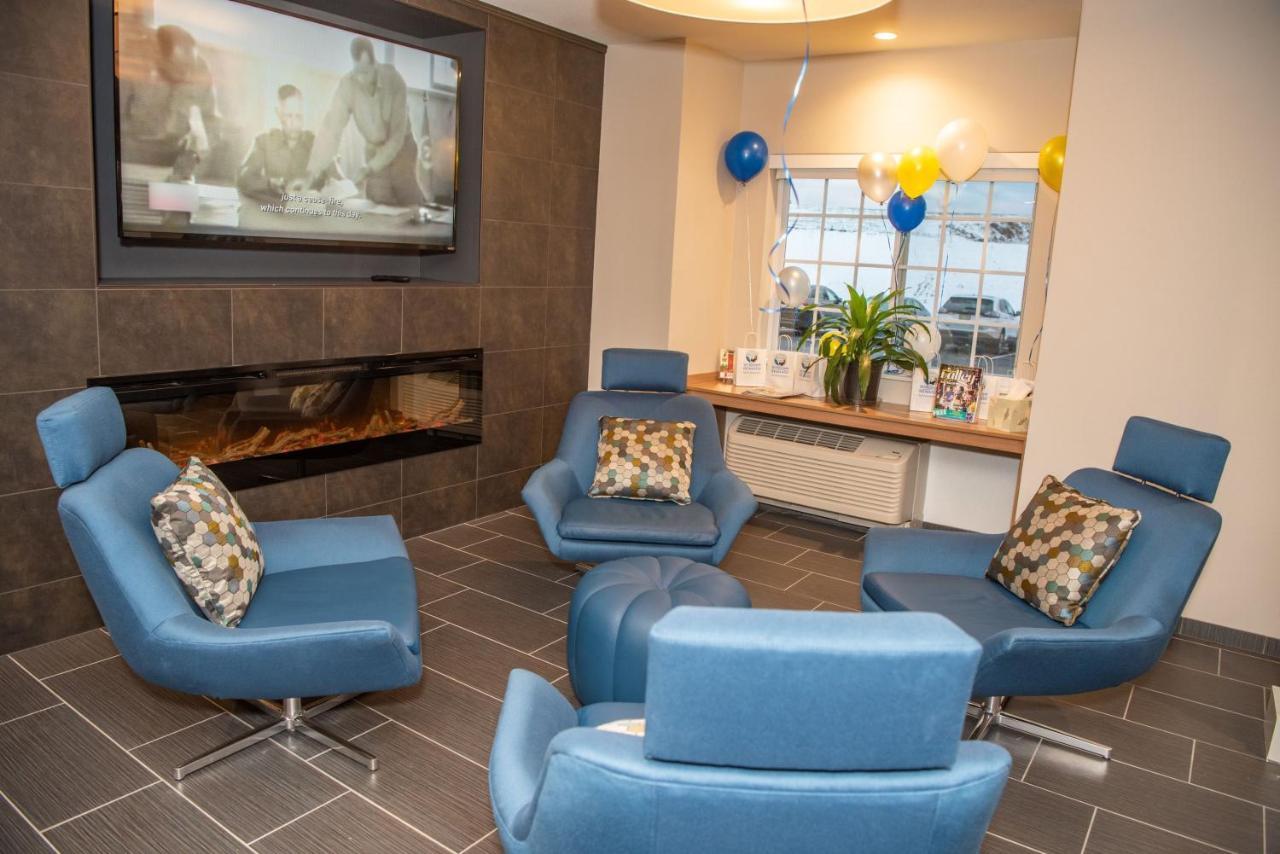 Microtel Inn & Suites By Wyndham Carlisle Bagian luar foto
