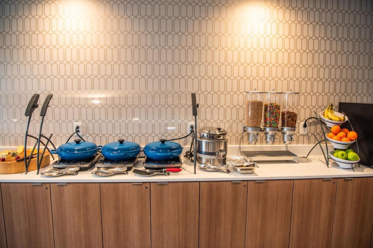 Microtel Inn & Suites By Wyndham Carlisle Bagian luar foto