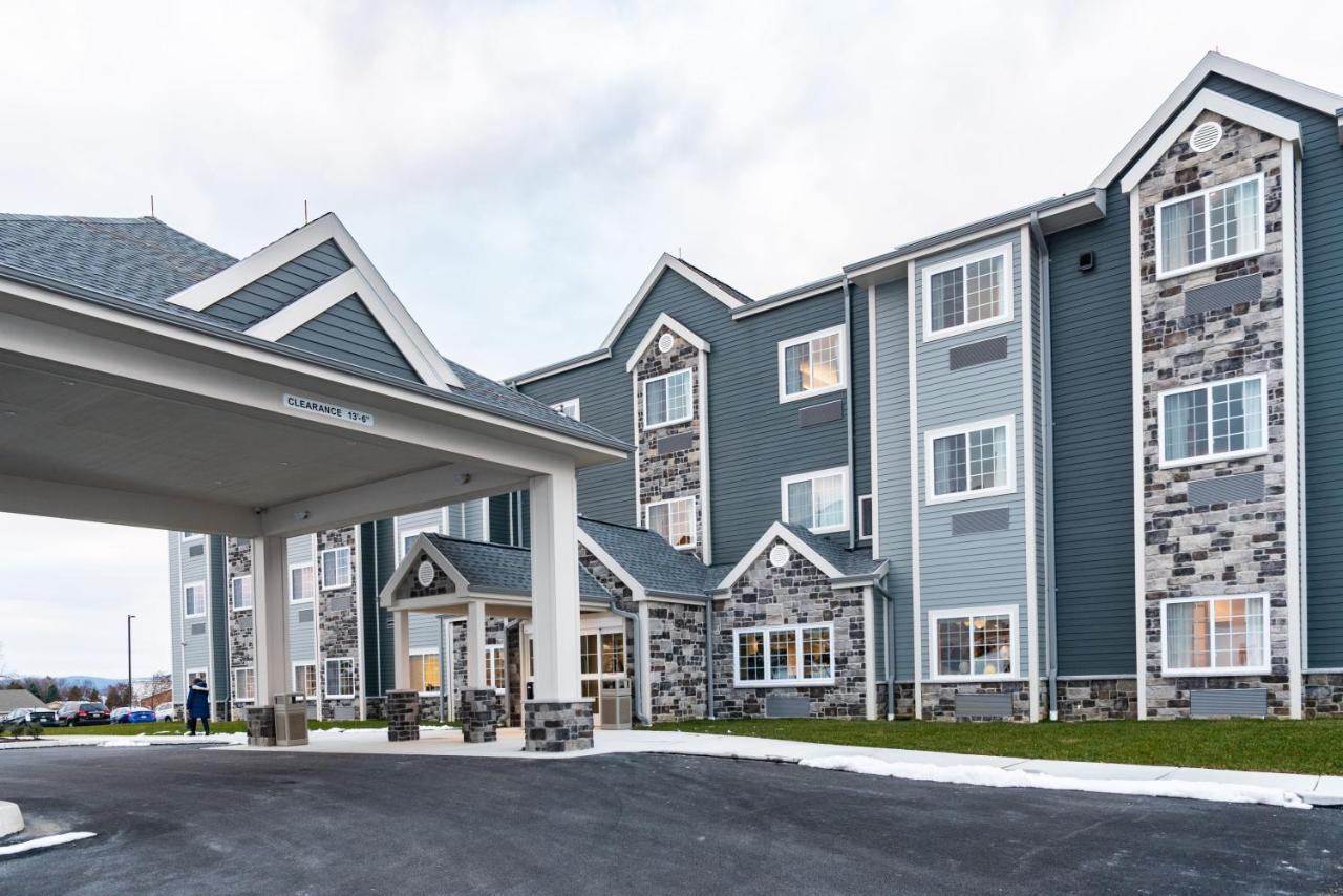 Microtel Inn & Suites By Wyndham Carlisle Bagian luar foto