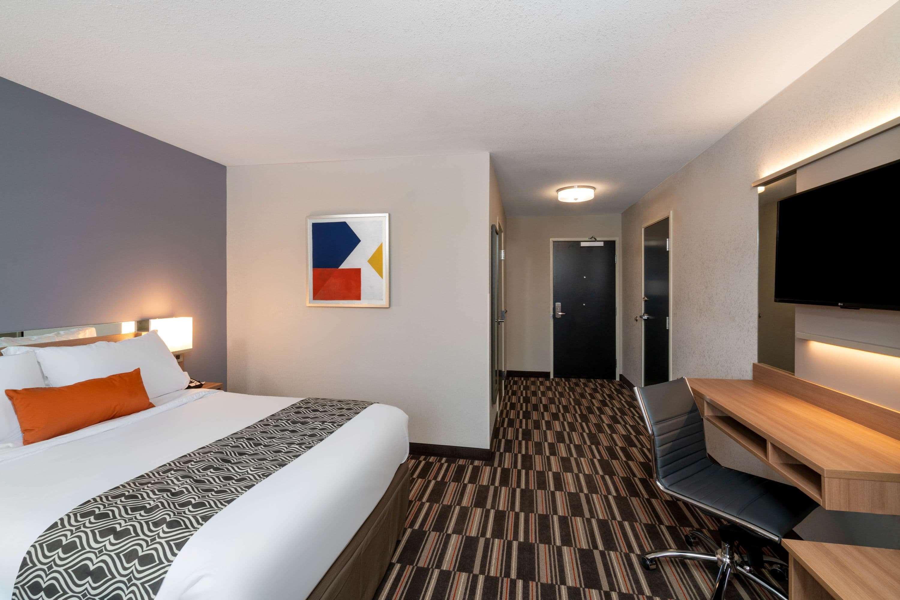 Microtel Inn & Suites By Wyndham Carlisle Bagian luar foto