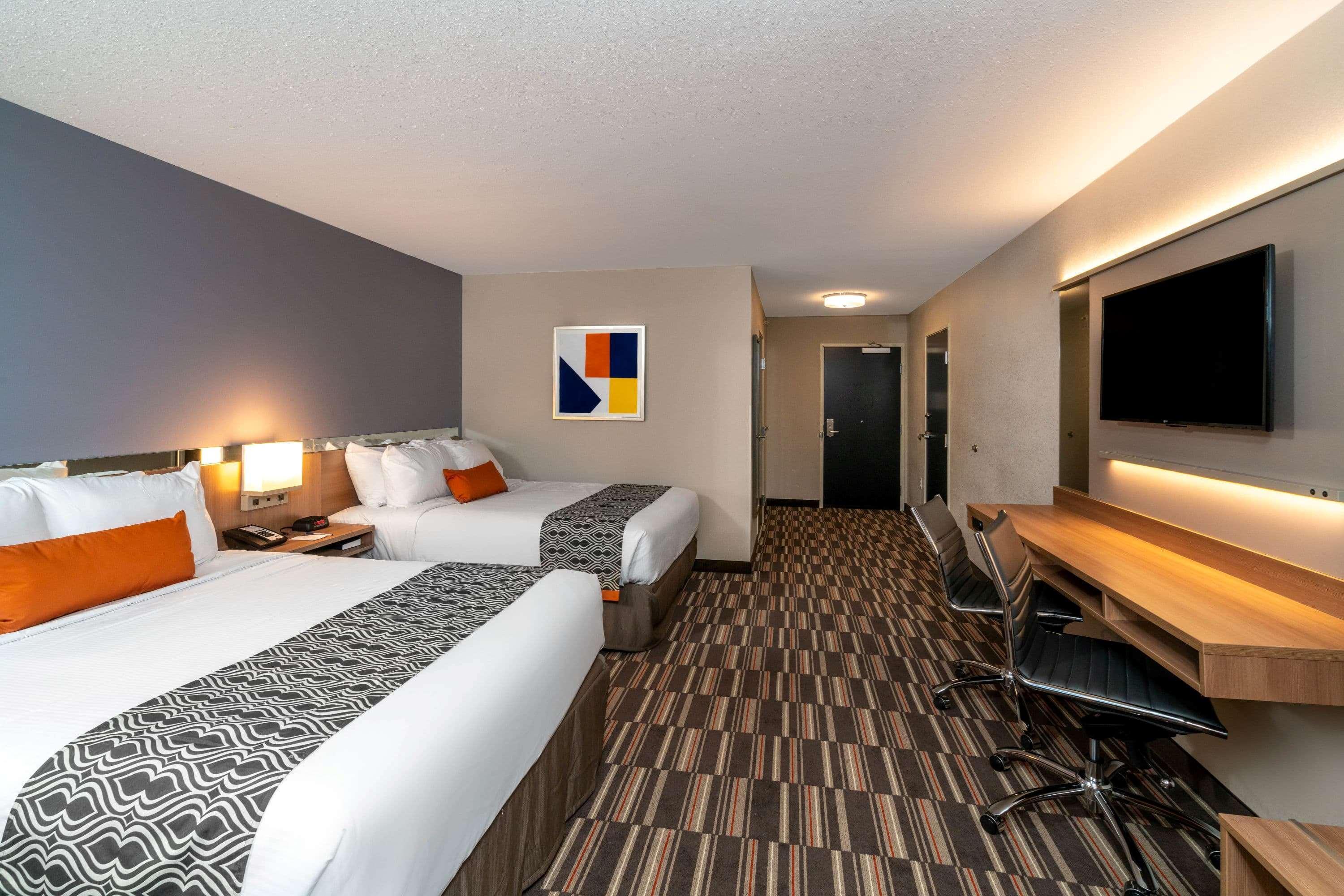 Microtel Inn & Suites By Wyndham Carlisle Bagian luar foto
