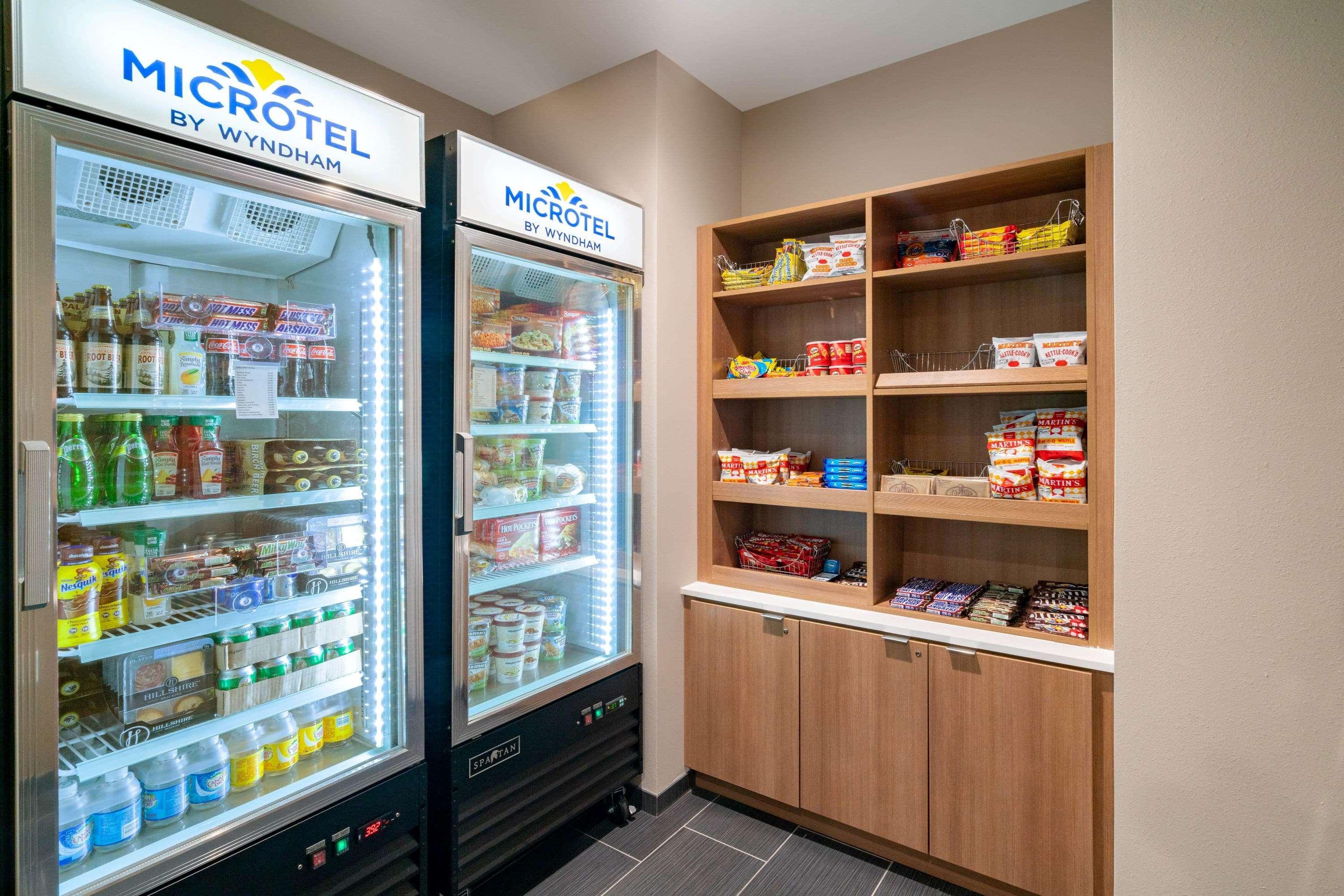 Microtel Inn & Suites By Wyndham Carlisle Bagian luar foto