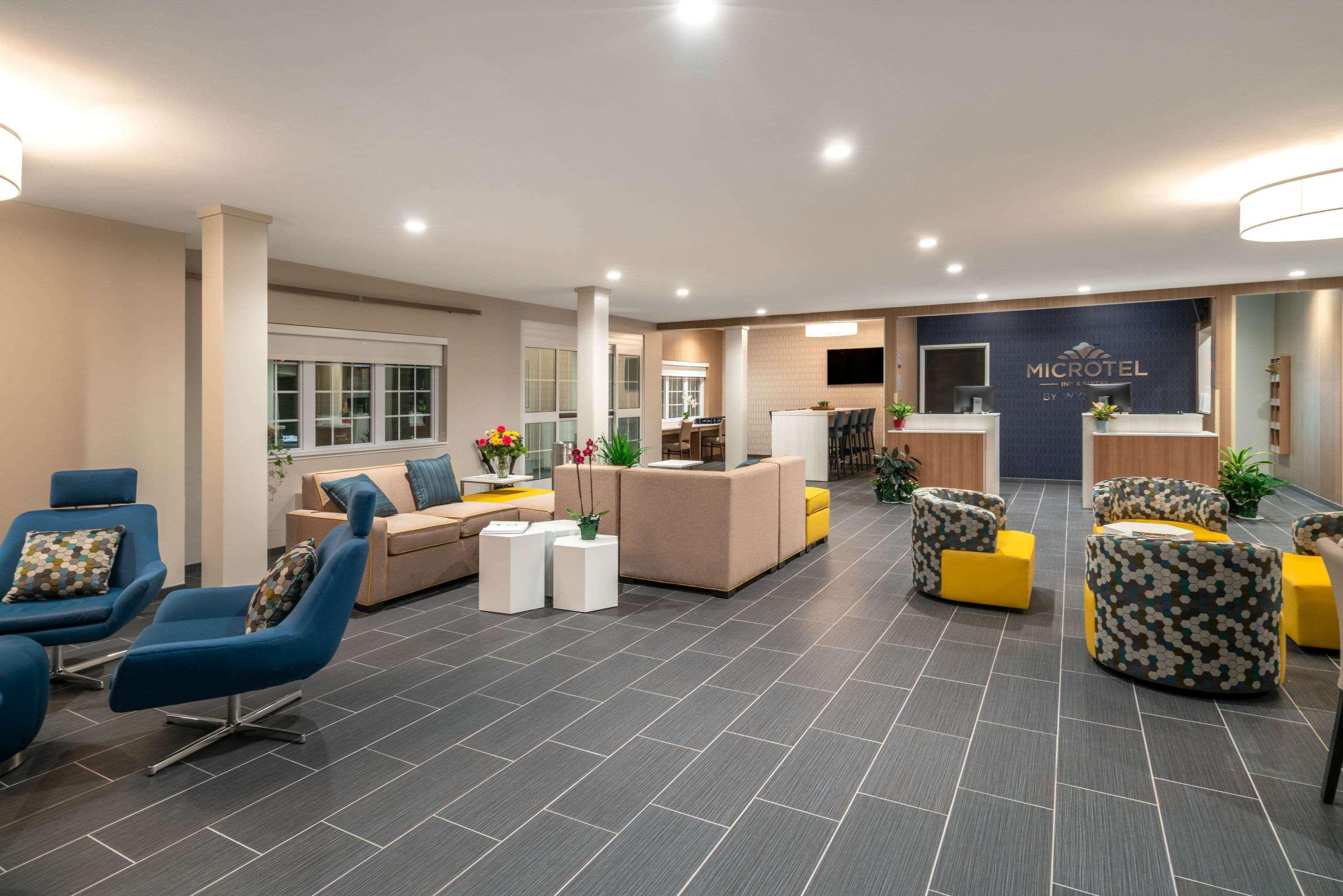 Microtel Inn & Suites By Wyndham Carlisle Bagian luar foto