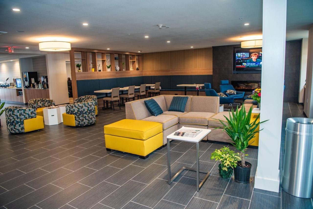 Microtel Inn & Suites By Wyndham Carlisle Bagian luar foto