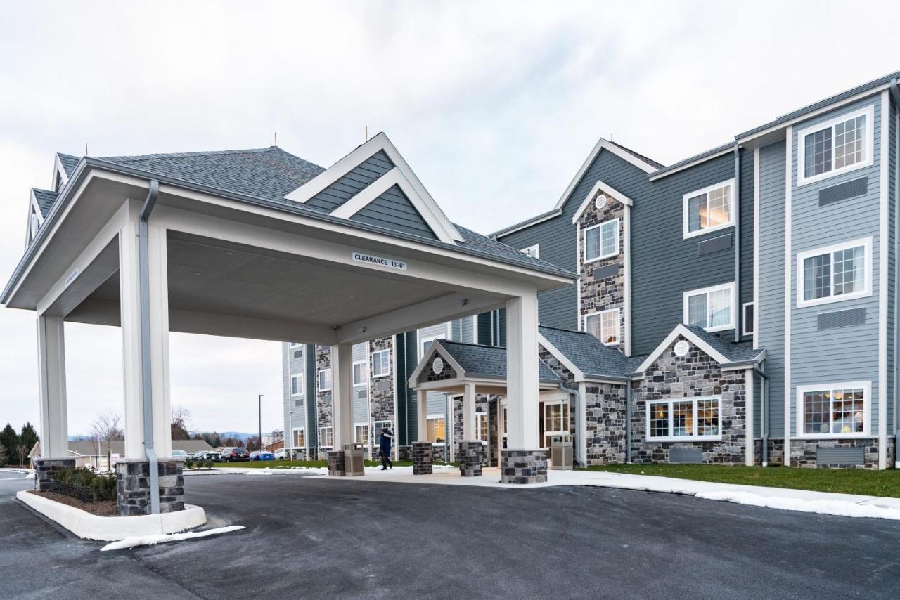 Microtel Inn & Suites By Wyndham Carlisle Bagian luar foto
